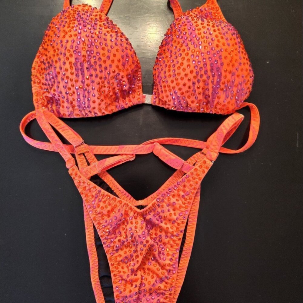 Figure physique competition bikini suit